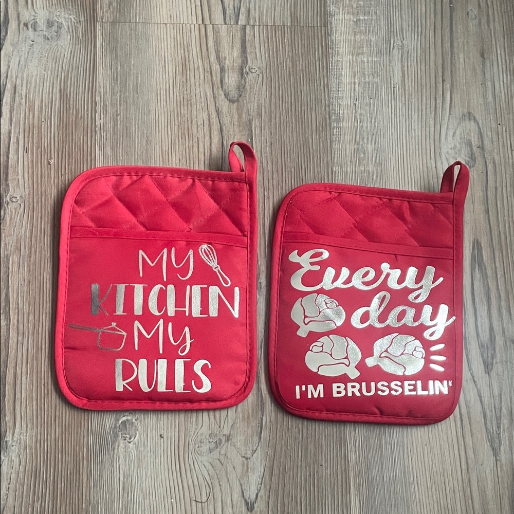 Red Kitchen Pot Holders Set